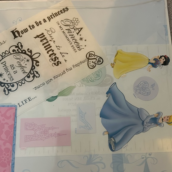 Creative Memories Disney Princess paper pack. - Picture 4 of 4